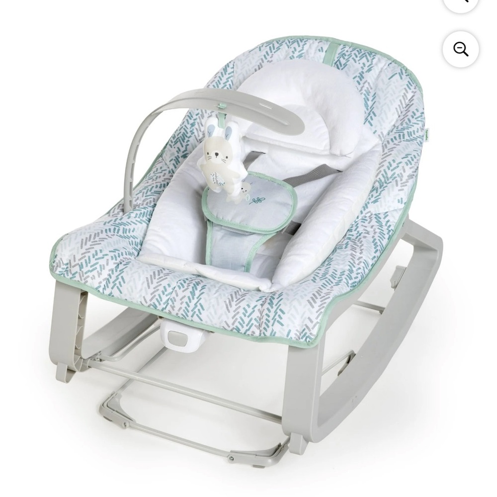Deluxe Gray and White Baby Rocker